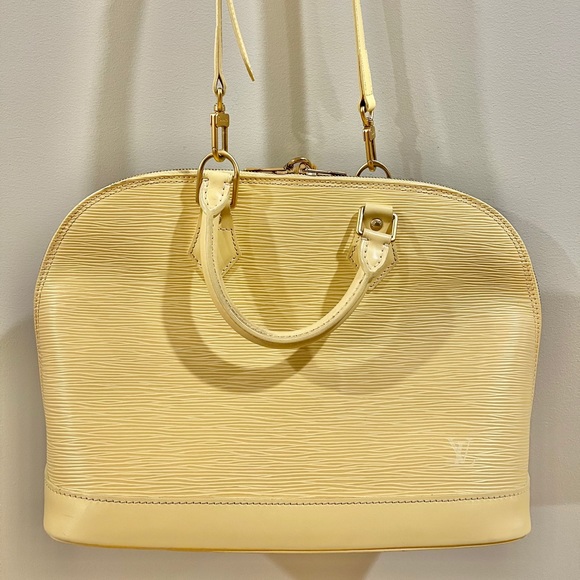 Louis Vuitton Yellow Handbag W/ Shoulder Strap - Picture 5 of 9